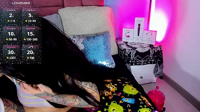 NinaInk online show from 02/20/25, 02:46