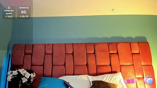 NinaInk online show from 03/22/25, 07:53