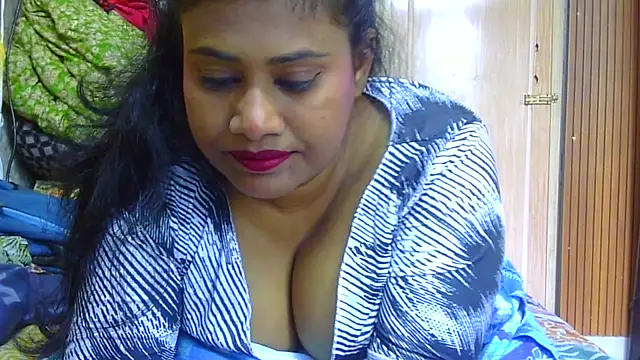 sexy roma online show from 11/05/25, 06:24