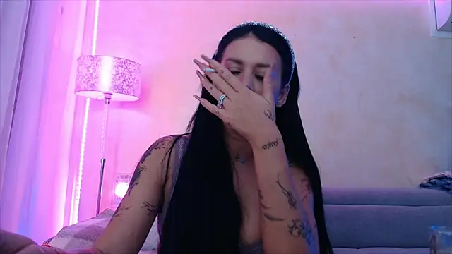 LaylaCruzRose online show from 04/04/26, 05:49