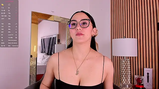 hazel ross tcw online show from 02/05/25, 01:33