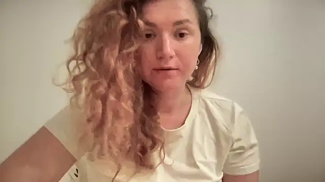 Foxy and classy online show from 04/27/26, 07:45