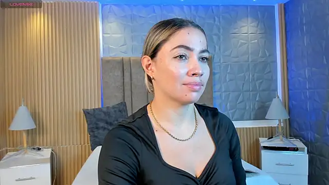 Alessia Taylorr online show from 10/03/25, 03:09