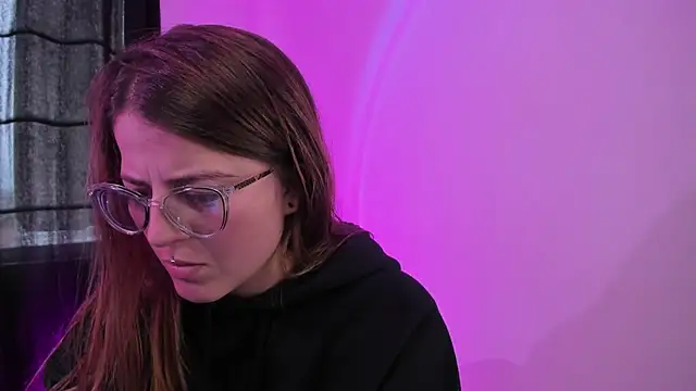 tekila   online show from 02/25/25, 07:47