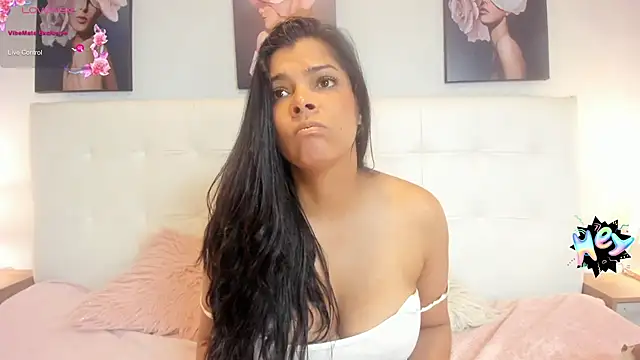 Snapshot of Sweetdreamses_ chatting on 01/09/25, 03:34 Sweetdreamses online show from 01/09/25, 03:34