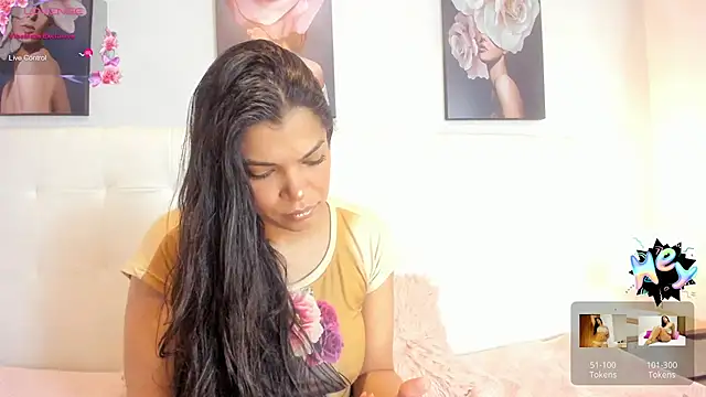 Snapshot of Sweetdreamses_ chatting on 01/22/25, 12:38 Sweetdreamses online show from 01/22/25, 12:38