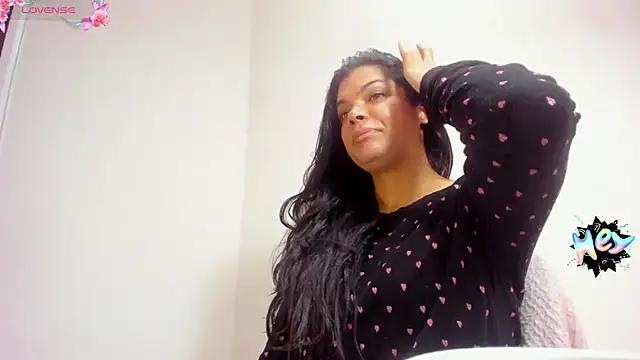 Snapshot of Sweetdreamses_ chatting on 02/21/25, 01:22 Sweetdreamses online show from 02/21/25, 01:22