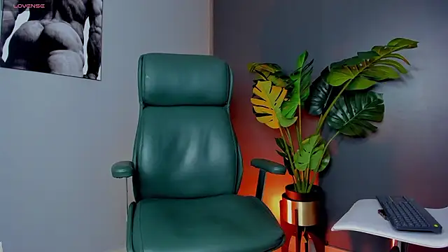 noah crux online show from 03/29/26, 02:11