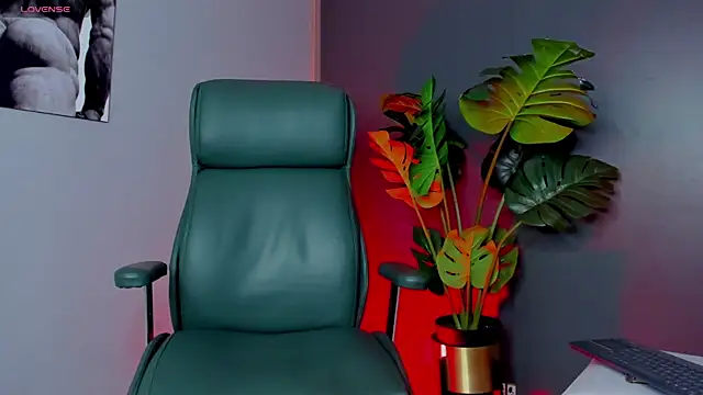 noah crux online show from 03/30/26, 02:34