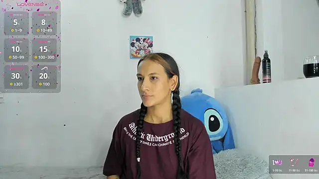 Snapshot of Valeria_Fitness chatting on 06/16/26, 12:02 Valeria Fitness online show from 06/16/26, 12:02