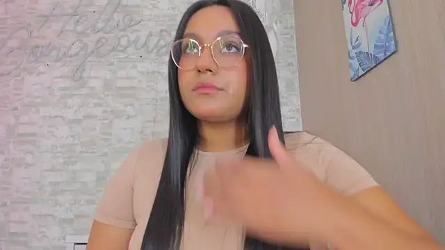 Snapshot of ellamontoya chatting on 03/16/25, 05:03 ellamontoya online show from 03/16/25, 05:03