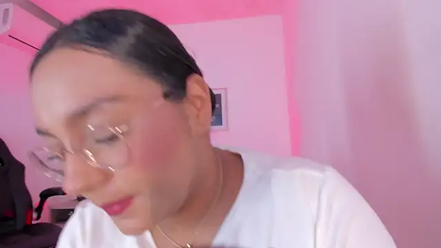 ellamontoya online show from 01/13/26, 12:21