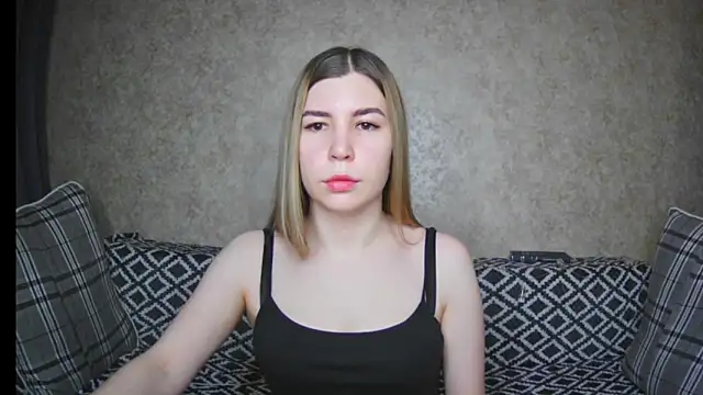 ElllaNuar online show from 12/12/24, 01:21