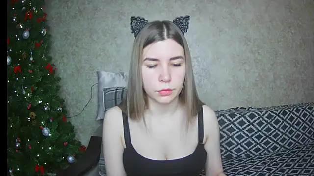 ElllaNuar online show from 01/22/25, 01:20