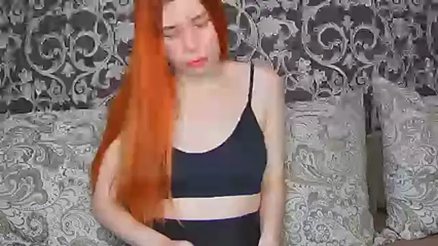 ElllaNuar online show from 12/04/25, 06:23