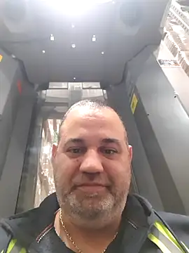 Snapshot of your_man85 chatting on 03/09/25, 06:39 your man85 online show from 03/09/25, 06:39