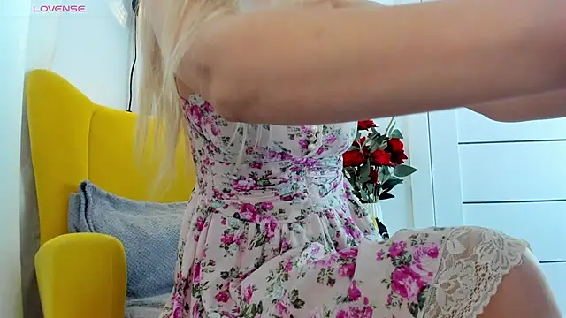 miissblonde online show from 02/22/26, 03:51