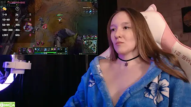 Snapshot of MoonlishSiren chatting on 03/02/25, 09:11 MoonlishSiren online show from 03/02/25, 09:11