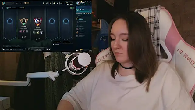 MoonlishSiren online show from 04/12/26, 10:04