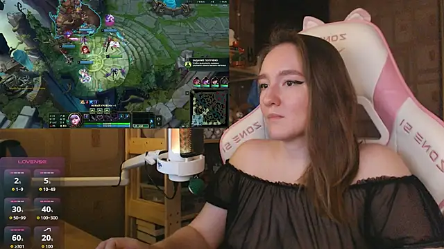 MoonlishSiren online show from 07/22/26, 10:23