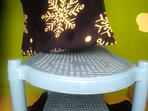 Snapshot of ChErRyanDchOcO chatting on 02/25/25, 01:52 ChErRyanDchOcO online show from 02/25/25, 01:52