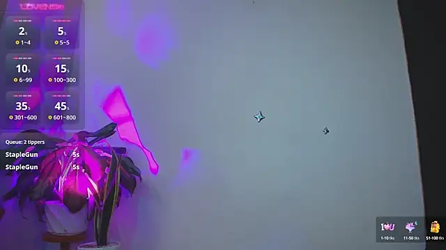 Snapshot of ValenGray chatting on 03/22/25, 02:03 ValenGray online show from 03/22/25, 02:03