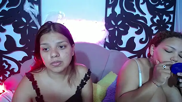 Snapshot of your_little_naughty1 chatting on 11/05/25, 02:33 your little naughty1 online show from 11/05/25, 02:33