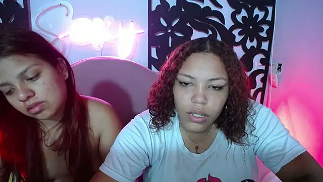 Snapshot of your_little_naughty1 chatting on 11/08/25, 12:22 your little naughty1 online show from 11/08/25, 12:22