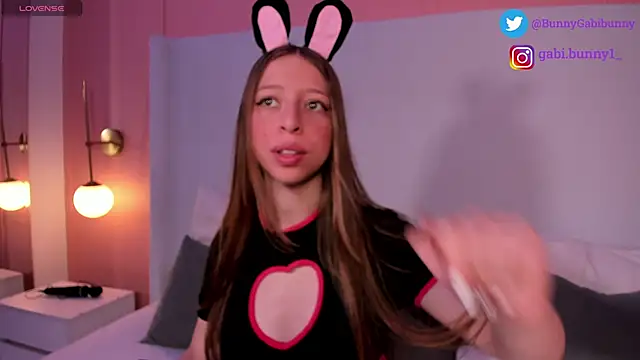 gabi bunny online show from 02/28/25, 05:04