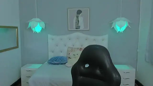 Lisa7 7 online show from 11/17/25, 02:01