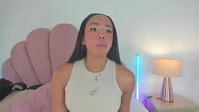 Nicole Paradise online show from 03/28/26, 12:38