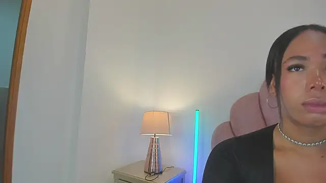 Nicole Paradise online show from 03/30/26, 12:50