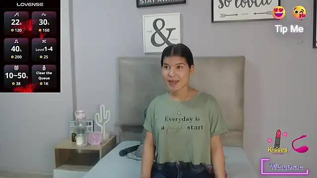 SophiaMeyerst online show from 05/02/26, 12:54