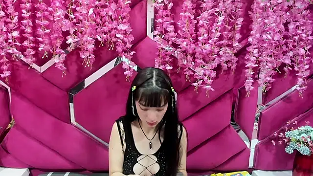 Aurora 18 online show from 02/10/25, 09:15