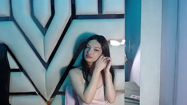 Snapshot of Aurora_18 chatting on 01/09/26, 03:04 Aurora 18 online show from 01/09/26, 03:04