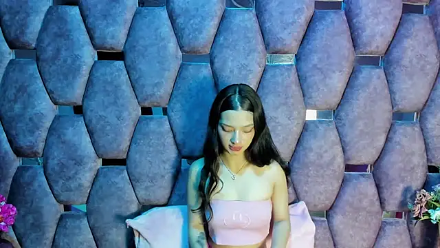 Snapshot of Aurora_18 chatting on 01/14/26, 02:44 Aurora 18 online show from 01/14/26, 02:44