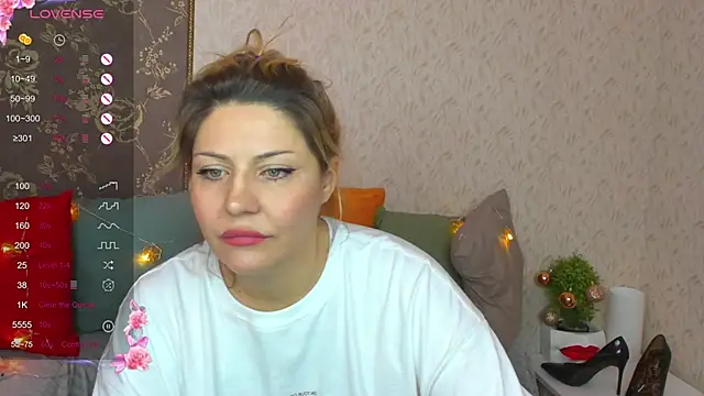 Snapshot of fucking_punishment chatting on 12/15/24, 03:13 fucking punishment online show from 12/15/24, 03:13