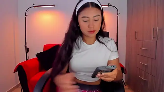 cloy baby   online show from 12/02/25, 10:53