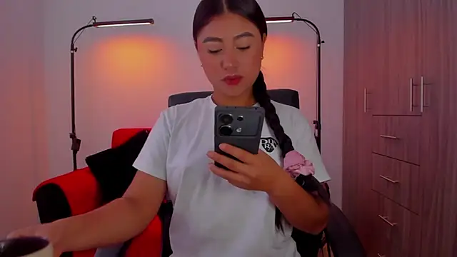 cloy baby   online show from 12/15/25, 11:25