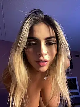 MiaWhitePink  online show from 01/23/25, 10:32