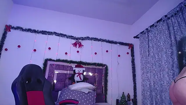 alejandrafitt online show from 12/16/25, 04:06