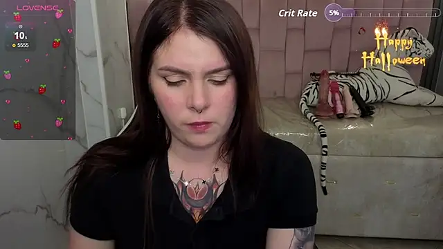 Snapshot of Paula_b_ chatting on 10/15/25, 12:55 Paula b online show from 10/15/25, 12:55