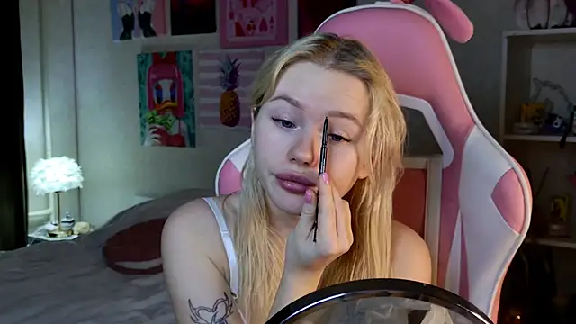 LexieLoree online show from 01/29/25, 03:54