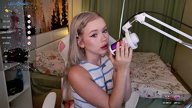 LexieLoree online show from 09/20/25, 03:40