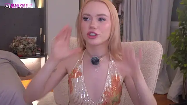 LexieLoree online show from 07/01/26, 03:08