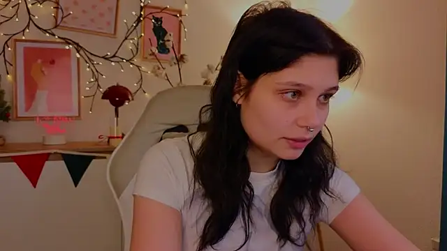 Snapshot of ari_rari chatting on 01/03/25, 11:12 ari rari online show from 01/03/25, 11:12