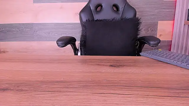 EmmilyCristal online show from 03/21/25, 11:34