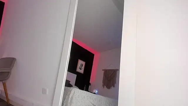 Snapshot of VioletPaket chatting on 03/07/25, 09:38 VioletPaket online show from 03/07/25, 09:38