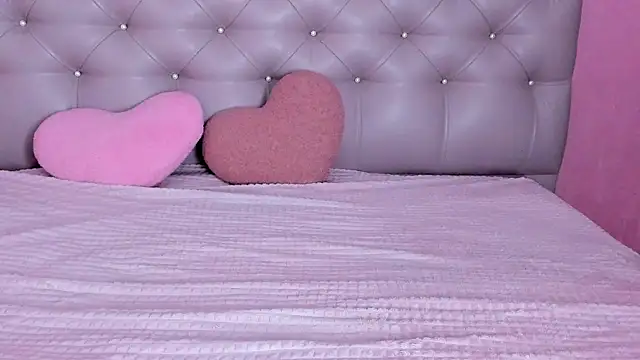 lulu wolf online show from 12/31/24, 04:27