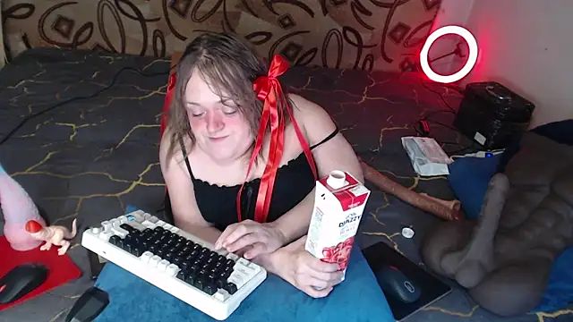 MiniNatalie online show from 03/04/25, 12:39